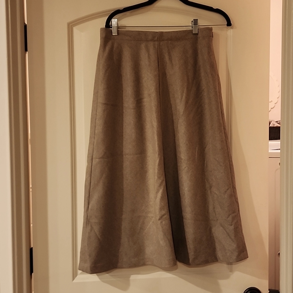 Gap Skirt